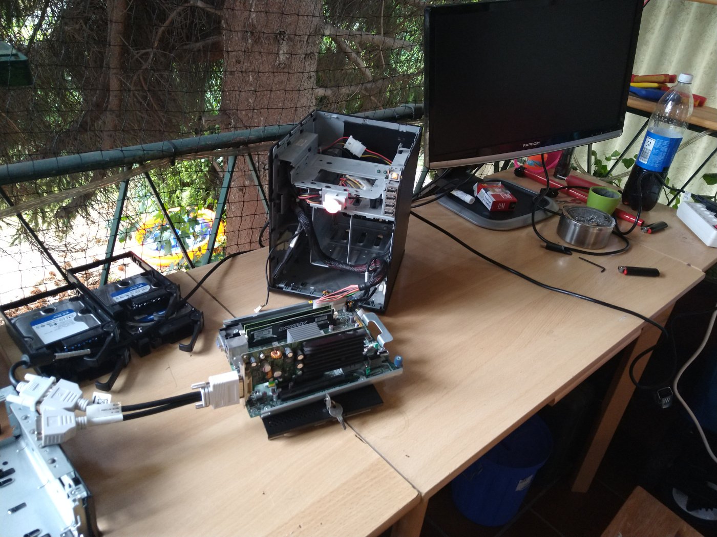 Das N40L mal wieder in Einzelteilen